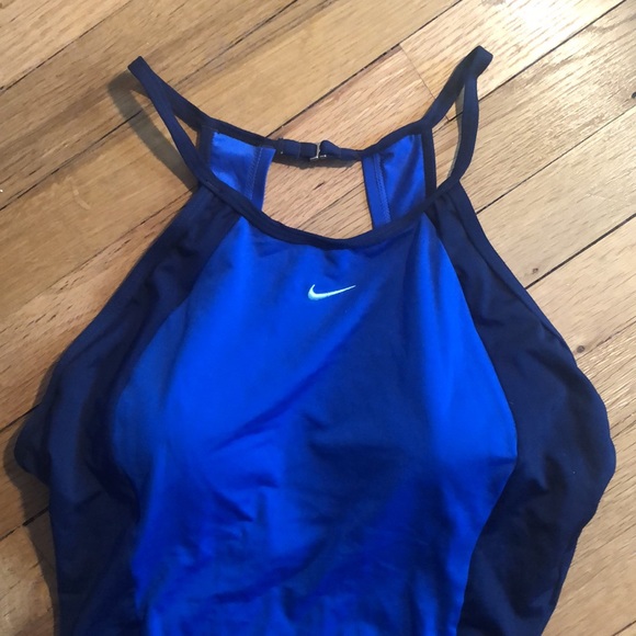 NWT Nike Swimsuit - Picture 2 of 6